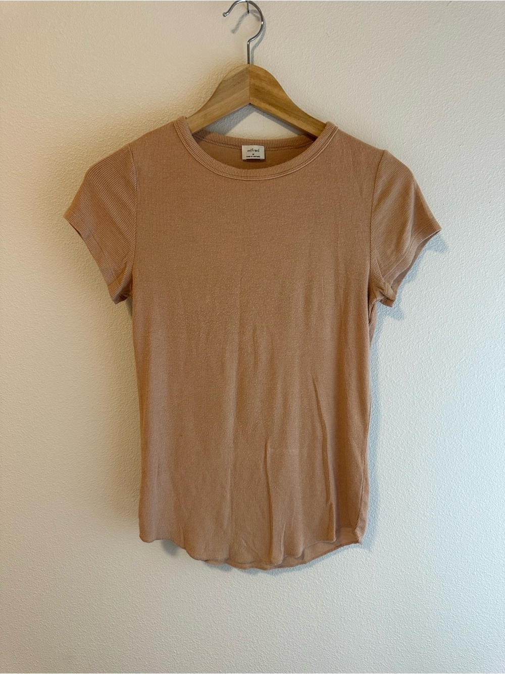 ARITZIA Wilfred Free Tan Tshirt Womens Medium